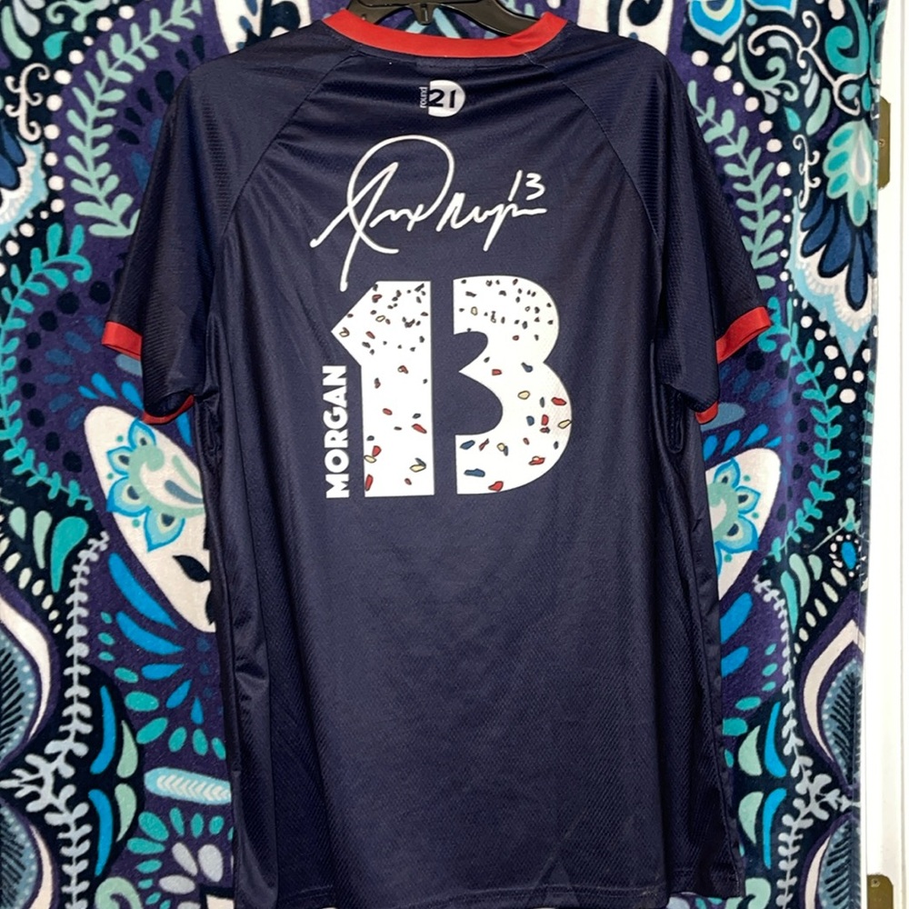 Women's Navy Graphic Sports Top